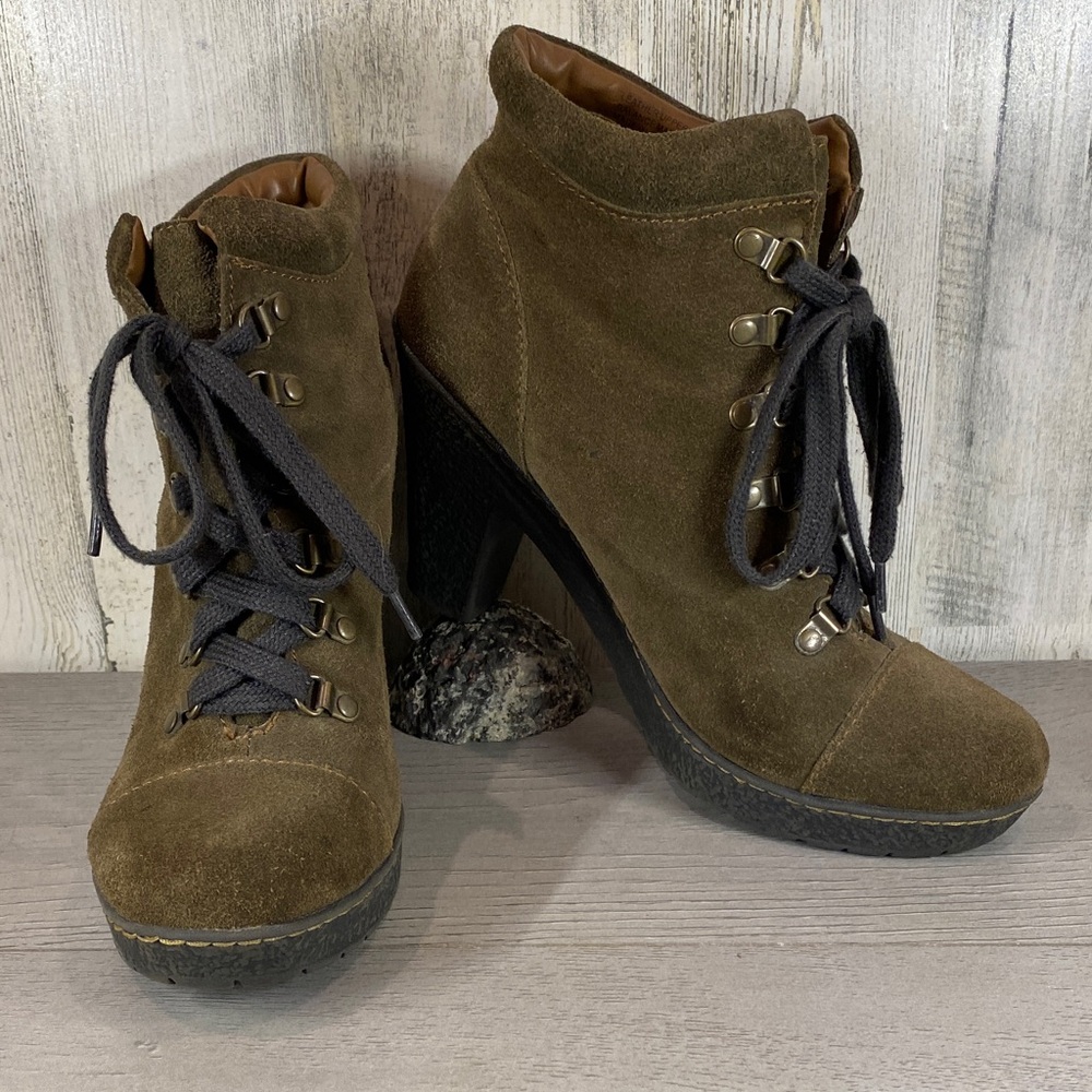 B.O.C. Ankle Boots - US 8